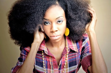Natural hair model Mahogany Boisseau